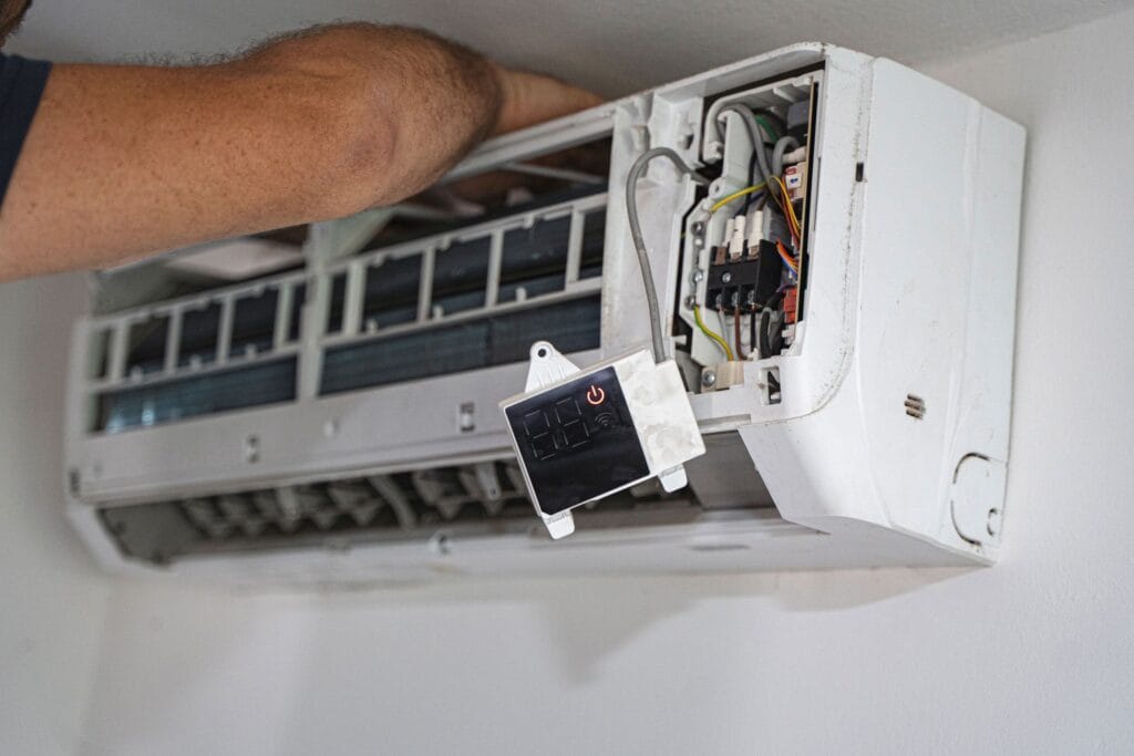 LC Heating And Air Conditioning LC Heating And Air Conditioning Emergency Repair Hollywood Services When you need Mini Split Repair in Holywood. Our technicians have years of experience with mini split repair in Hollywood. Furnace Cleaning,furnace cleaning,cleaning