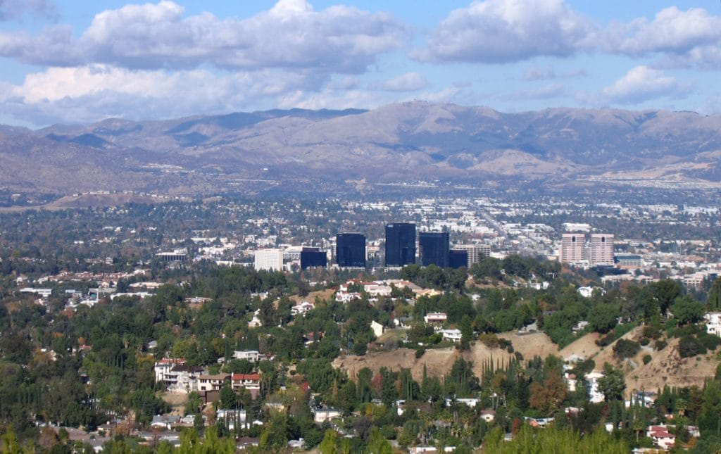 Ubicación 47 finest  Same Day  HVAC Install near Woodland Hills 91364. LC Heating and Air Conditioning Install and Repair in Woodland Hills  Furnace Install and Repair  AC Install and Repair near Woodland Hills