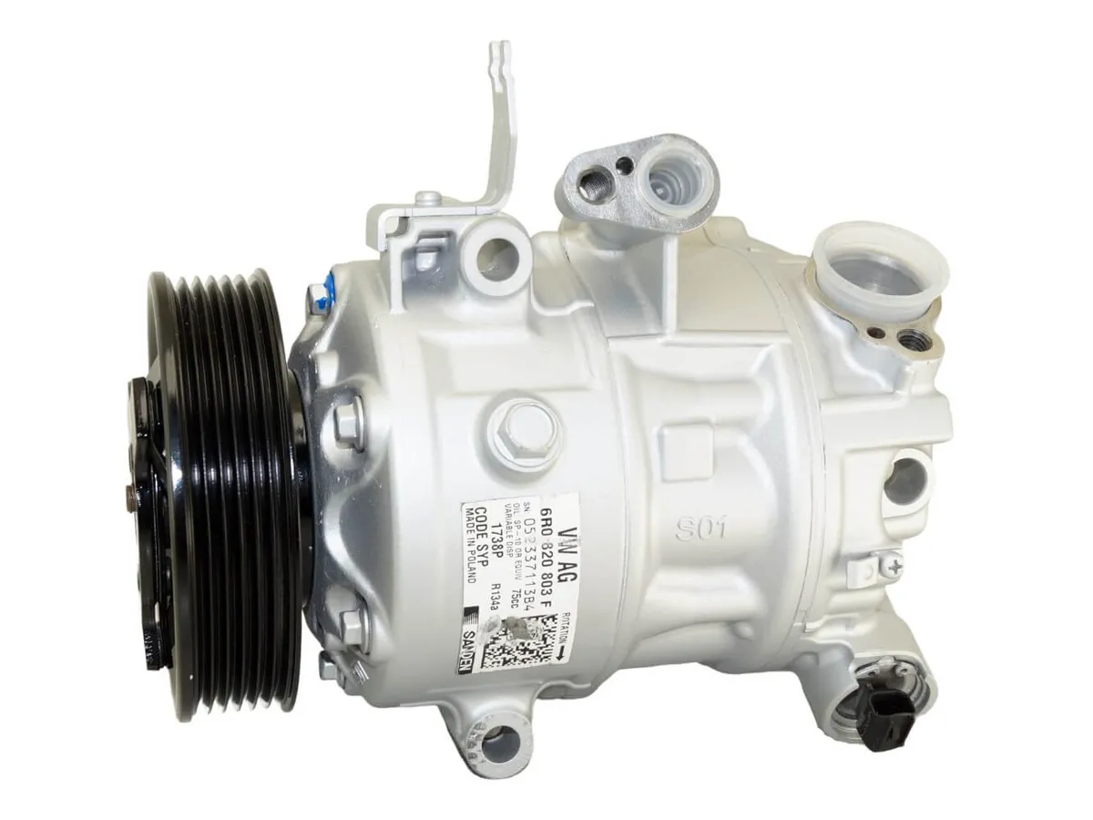 Mejor aire acondicionado: ¿Cuánto duran los compresores de aire acondicionado? 2 LC Heating And Air Conditioning LC Heating And Air Conditioning Emergency Repair Hollywood Best AC: How Long Do AC Compressors Last ? When it comes to keeping your home comfortable year-round, your air conditioning system plays a crucial role. Not only does it provide the cooling relief necessary during the sweltering summer months, but it also contributes to better indoor air quality. One of the most vital components in this system is the AC compressor. This component is often referred to as the "heart" of the air conditioning system because it circulates refrigerant throughout the system. A common question homeowners ask is, how long do ac compressors last, and what can you do to ensure yours reaches its maximum lifespan? As an HVAC expert and owner of LC Heating and Air Conditioning in Hollywood, I'm here to share my insights. How Long Do AC Compressors Last,AC Compressor,HVAC system