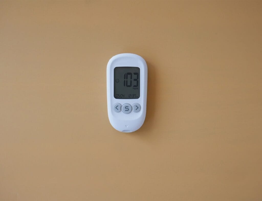 Essential Tips for Emergency HVAC Services 3 LC Heating And Air Conditioning LC Heating And Air Conditioning Emergency Repair Hollywood Essential Tips for Emergency HVAC Services Emergency HVAC services are crucial for restoring comfort to your home or office when your heating, ventilation, and air conditioning systems malfunction. These services are available 24/7 to ensure that you receive timely assistance, regardless of when an issue arises. The importance of these services cannot be overstated, as they provide peace of mind and immediate relief during critical times. Common scenarios that may require emergency HVAC services include: Tips for Emergency HVAC Services,Emergency HVAC Services,HVAC Services